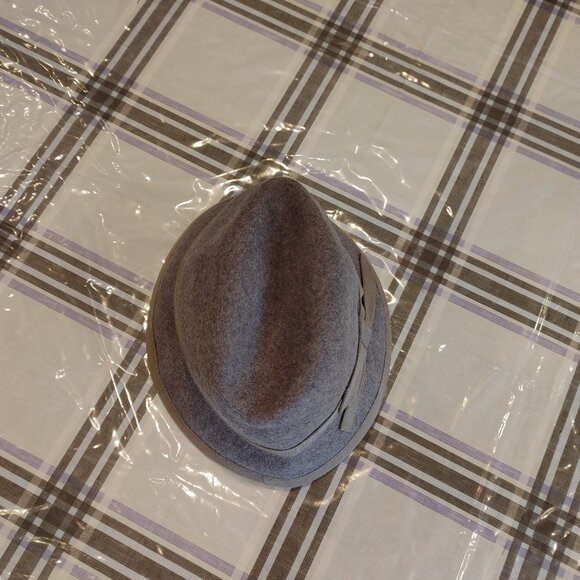 Women's hat 100% Wool color: Gray - Picture 3 of 8